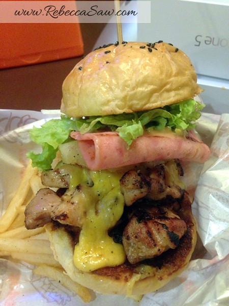 Burger Junkyard 2-003