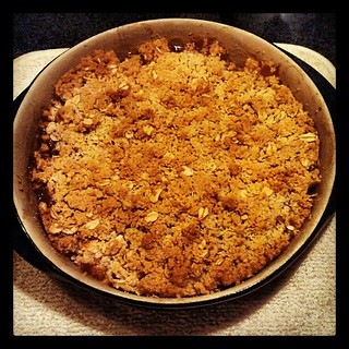 #applecrisp from scratch and fresh out of the oven! #apples #yumo #baking #food #desserts #sodelicious