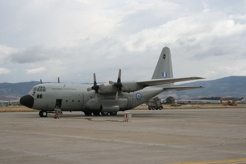 LOCHKEED C-130B HERCULES 300