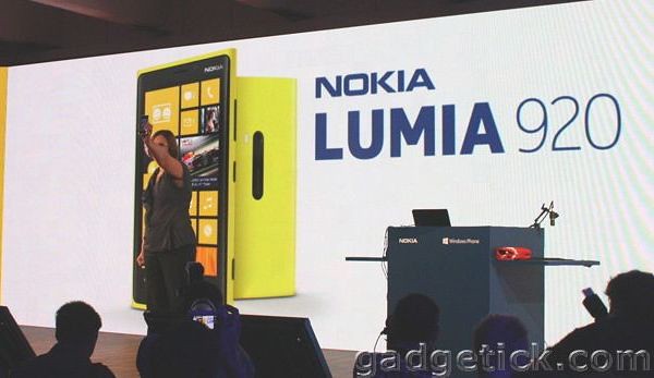 Nokia Lumia 920 и 820 в России