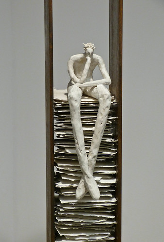 fragment de l'obra de Roser Oter, finalista del 36 premi Julio Antonio d'escultura by dolors ayxendri