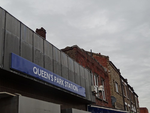 Queen's Park Station