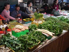 吉安黃昏市場原住民野菜的生物多樣性。（攝影：陳建志）