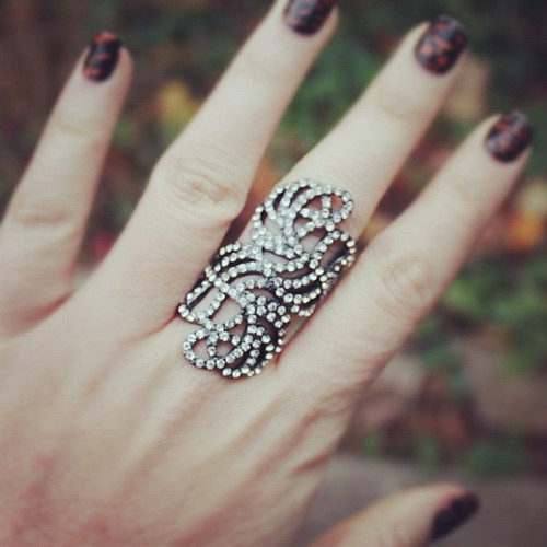  @mark_girl's new Just Your Luxe Ring is feature on my blog today!! Just the right amount of #everydaysparkle Check out what I styled it with! www.livingaftermidnite.com