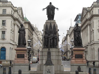  Cool Statues, London