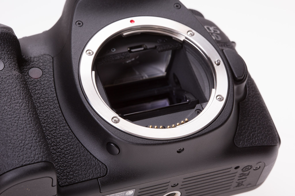 Canon EOS 6D Unboxed 0.006 sec (1/160), f/14.0, 100 mm, EF100mm f/2.8 Macro USM