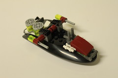 LEGO Teenage Mutant Ninja Turtles Stealth Shell in Pursuit (79102)
