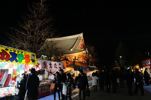 Rows of stalls at Senso-ji temple