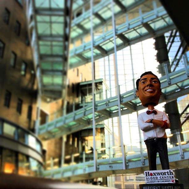 Jan 14 -18 every @Hoxworthuc #lifesaver gets a @prezono bobblehead click below for more details and to rsvp http://www.hoxworth.org/groups/uc/campus.html  #hottestcollegeinamerica