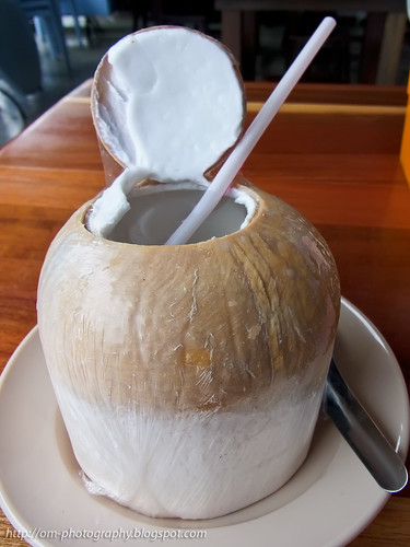 coconut drink R0021328 copy
