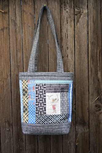 mini perfect quilted tote side b