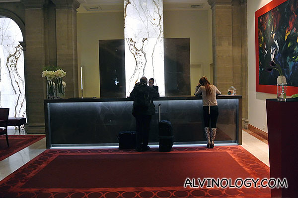 Hotel reception at Swissotel Metropole Geneva 