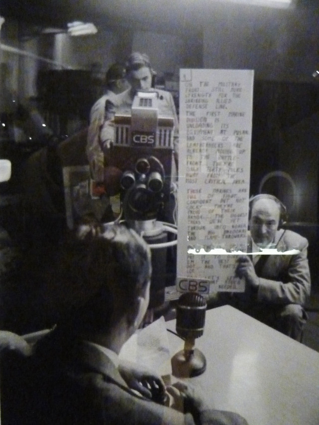 Kubrick Фото Кубрика, так раньше суфлировали на ТВ