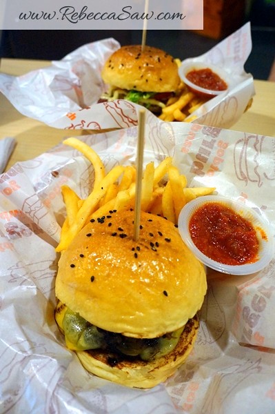 burger junkyard - kota damansara-013