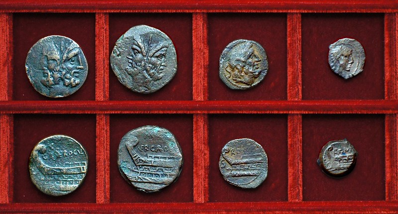 RRC 350A GAR VER OGVL Gargilia Vergilia Ogulnia bronzes, RRC 350B prow left bronzes, Ahala collection, coins of the Roman Republic