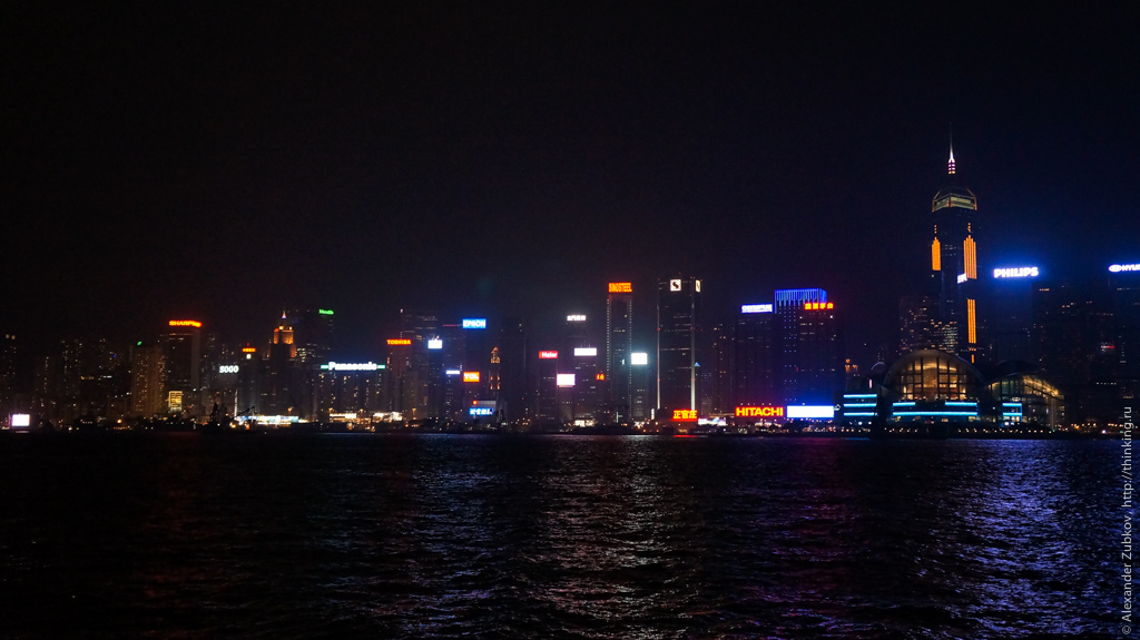 Ночной вид на остров Гонконг