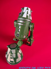 R4 Series Astromech Droid - Green