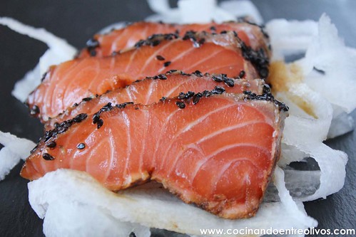 Tataki de salmon en nido de nabo daikon (2)