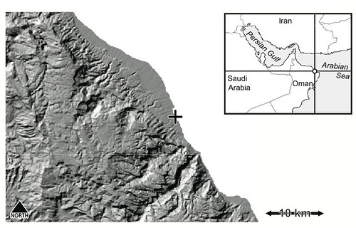 Location: Uplifted shore platform and cyclone-derived debris flow deposits, northeastern coast of the Arabian Peninsula, Sultanate of Oman / アラビア半島北東海岸（オマーン国）の隆起ベンチとサイクロンによる砂礫堆積物