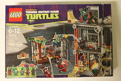 LEGO Teenage Mutant Ninja Turtles Turtle Lair Attack (79103)