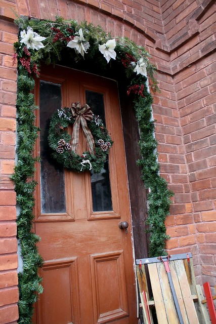 farmhouse christmas front door