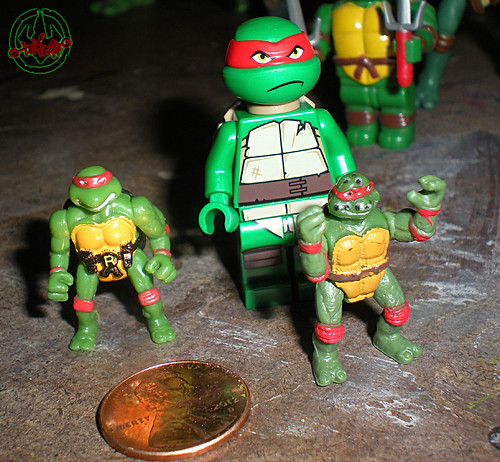 LEGO Teenage Mutant Ninja Turtles :: "Stealth Shell in Pursuit" ; Raphael xiii  / ..with '94 Mini-Mutant Raphael & '95 Mini-Mutant Original Movie Raphael  (( 2013 ))