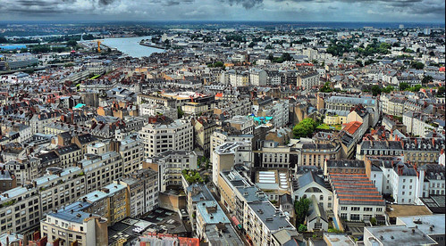 Nantes from above (by: Arnaud Abelard, creative commons) 