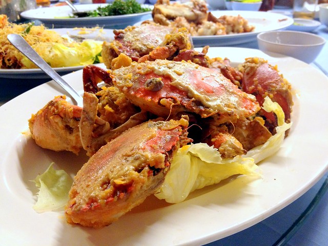 Fried Crabs with Salted Egg Yolks