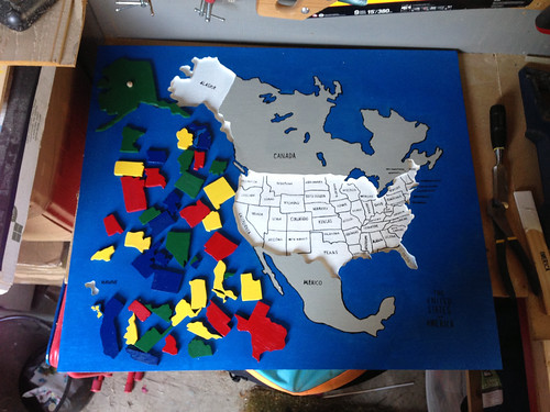 U.S. Map puzzle with Alaska and Hawaii to scale and in location