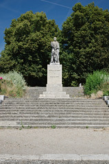 Statue au Général de Blanmont