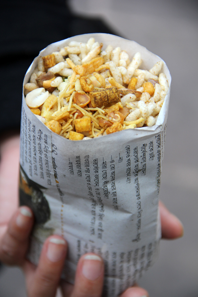 Famous Bengali street snack - Jhal Muri