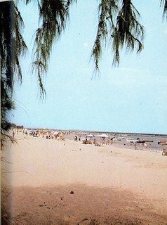 Guide to Lagos 1975 027 tarkwa beachjpg