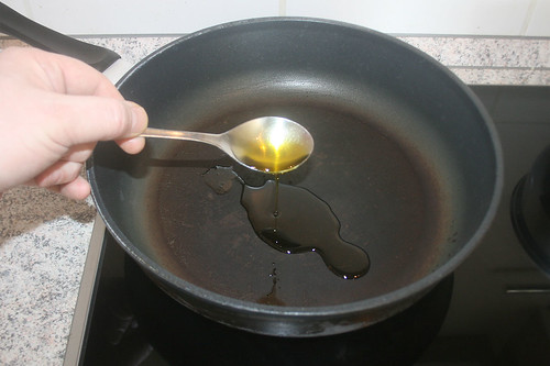 20 - Öl erhitzen / Heat up oil