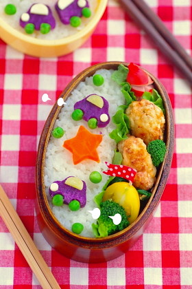 Purple cars bento for me and son. by luckysundae