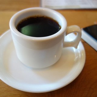 カフェイフニのコーヒー。後味がとても良かった。