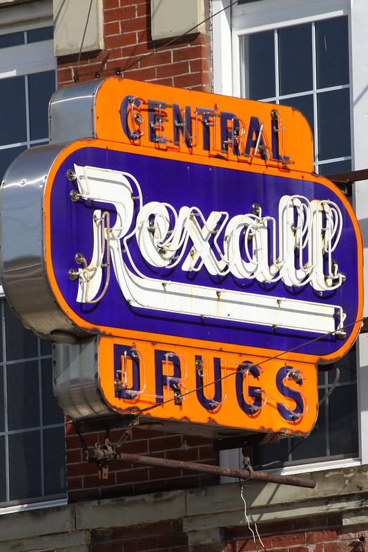 Central Rexall Drugstore neon sign - Jellico, TN