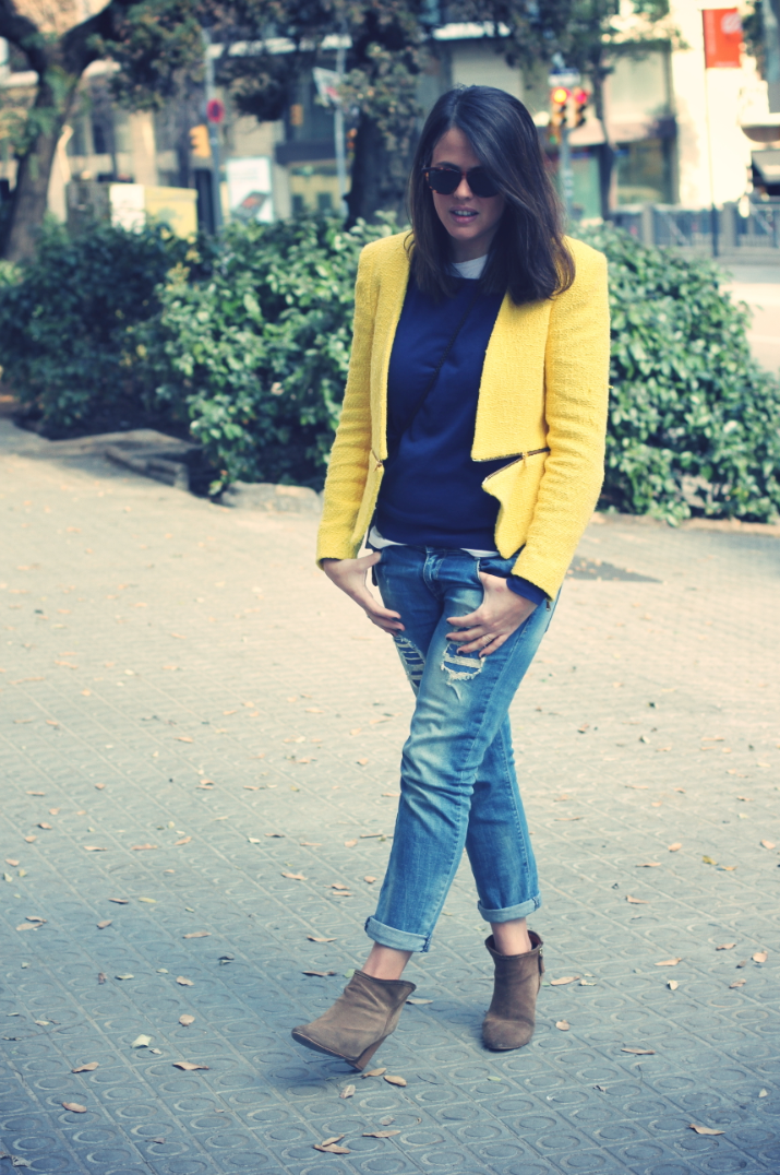 Look yellow blazer + blue -  monicositas