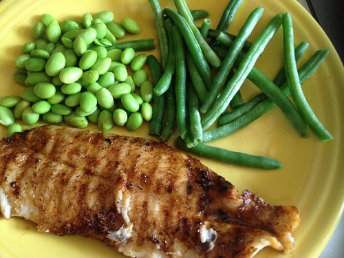 Blackened fish with edemame and green beans