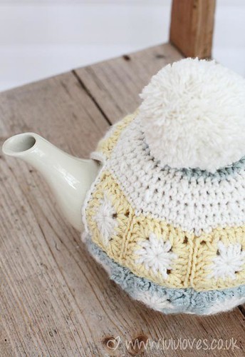 Crochet Granny Square Tea Cosy