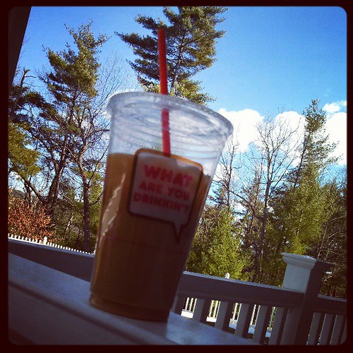 Afternoon #coffee time! It's iced today! #IRunOn @dunkindonuts