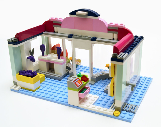 Mega Bloks Barbie's Pet Shop vs. Lego Friends' Heartlake Pet Salona  Comparison Review!