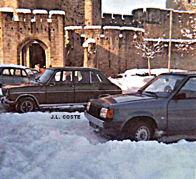 55 cm de neige sur les remparts de la Cité de Carcassonne, au lendemain de l'épisode neigeux remarquable du 12 janvier 1981 météopassion