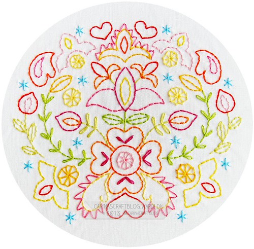 Blomkrans embroidery pattern