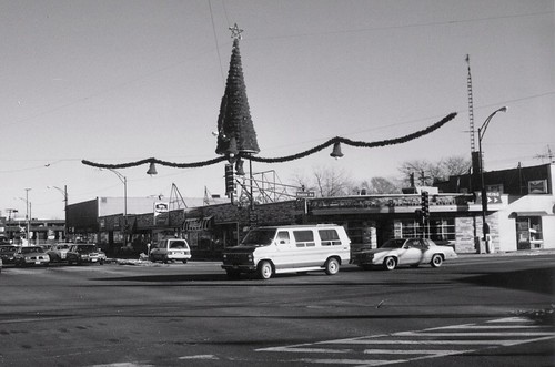 The intersection of West 95th Street and South Kedzie Avenue.  Evergreen Park Illinois.  Early January 1988. by Eddie from Chicago