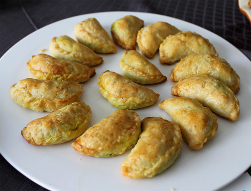 Curry Beef Puffs