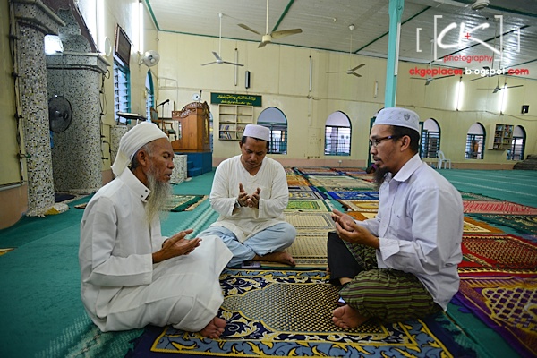 Masjid_Bandar_Kuching_09