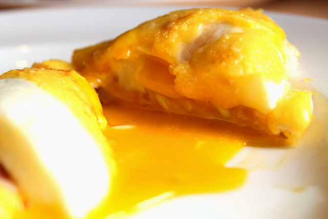 Eggs Benedict with Canadian bacon, toasted English muffin and hollandaise sauce