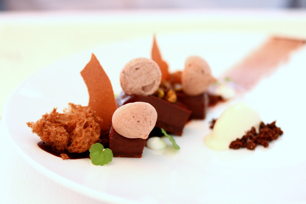 Restaurant Andre's royal chocolate palet, burnt butter ice cream and caramel cacao sponge