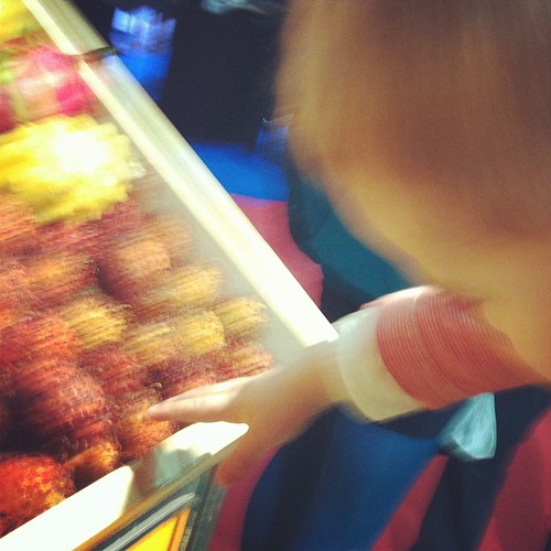 LB was determined to grab a lychee fruit at @keelings booth in #catex #catex13