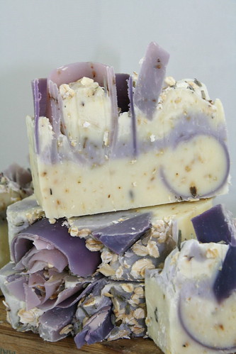Lavender Oatmeal - The Daily Scrub (17)
